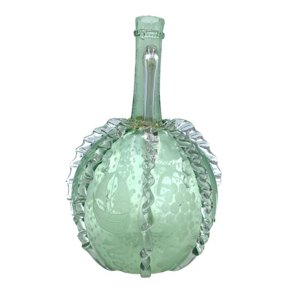 Vintage Green Glass Decanter With Etched Sailboat Design & Clear Swirls - Picture 7 of 11